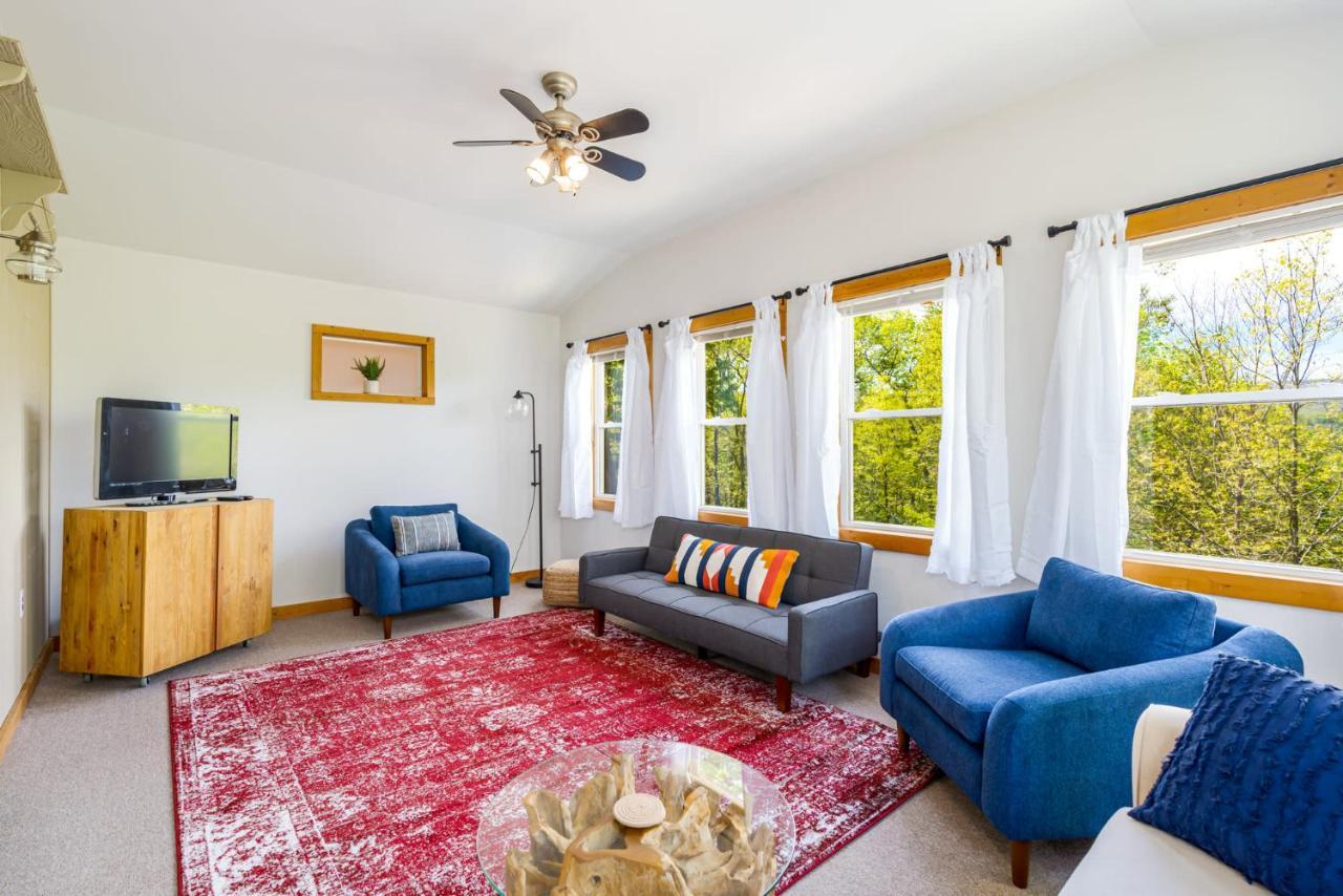 River Access Cabin With Hot Tub, Fire Pit, & Wifi! Morton Grove Exteriér fotografie